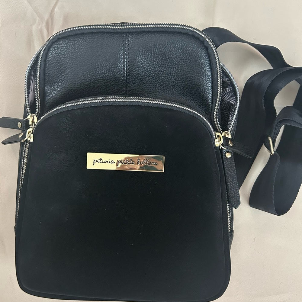 Petunia Pickle Bottom Crossbody - Black